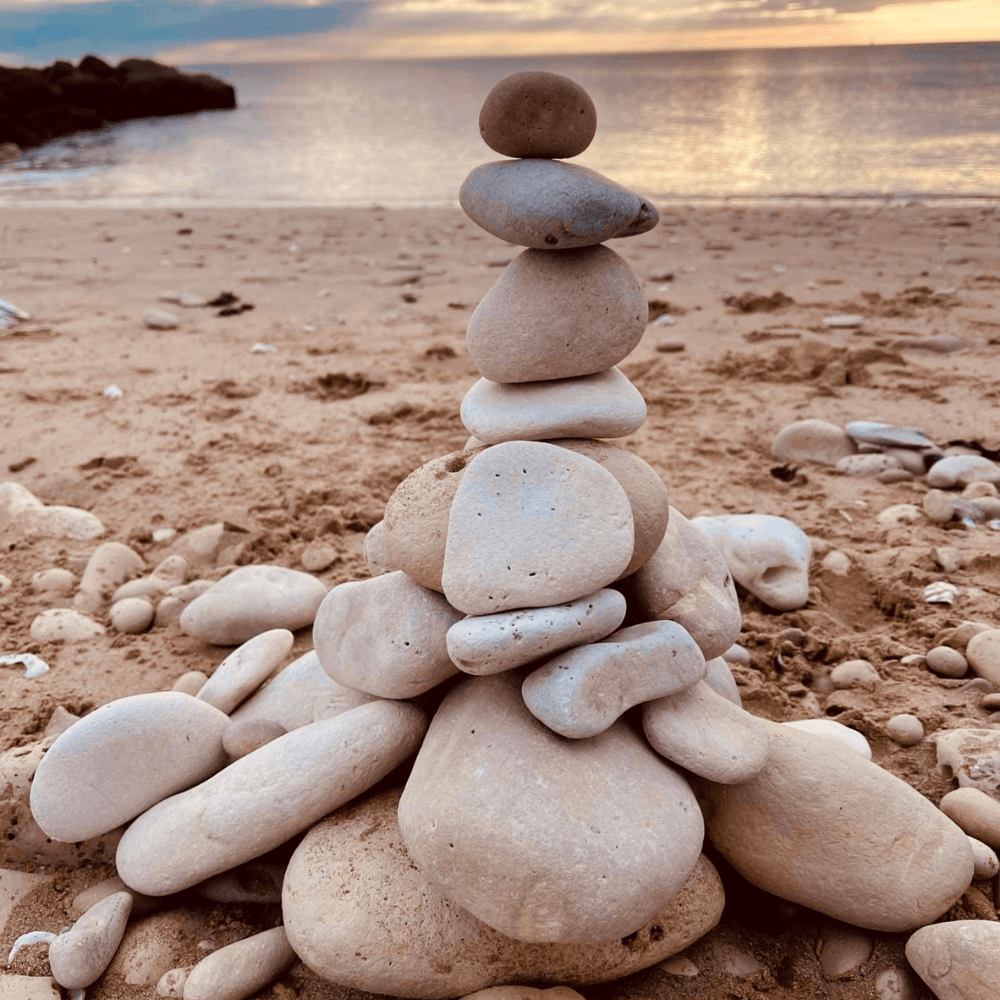 Rock stacking Plage de chef de baie