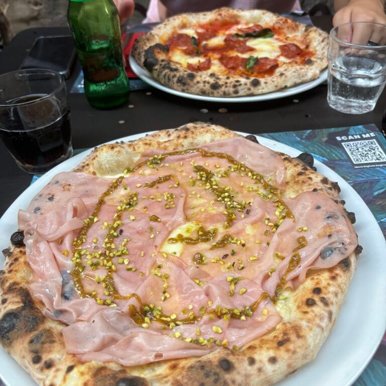 Pizza in Bologna